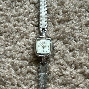 Hamilton women’s rare 10k white gold plated‎ bezel/band vintage 1920’s one size